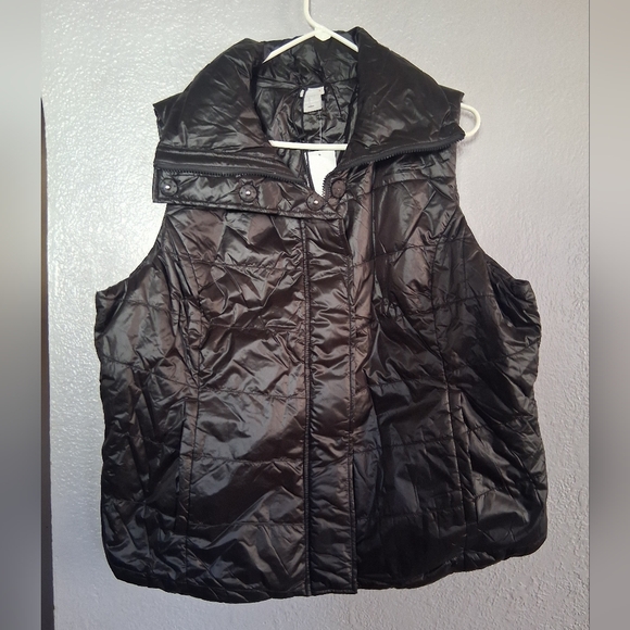 Zenergy by Chico's Jackets & Blazers - Chico's NWT Zenergy Side Zip Vest Black 4/20
